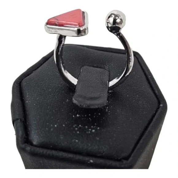 Red Arrow Adjustable Fashion Ring A55 - Picture 3 of 12